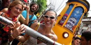 Bloco Céu na Terra celebra 25 anos de folia em Santa Teresa com homenagem a Jorge Ben Jor