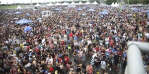 Carnaval exige atenção redobrada para evitar acidentes com rede elétrica, alerta Abradee