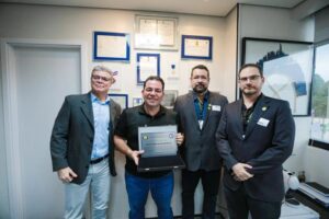 Auditores da Sefaz homenageiam Wilker Barreto na Aleam por contribuições à economia do Amazonas