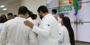 Faculdades de medicina têm prazo final nesta sexta para aderir ao Bolsa Permanência do Mais Médicos