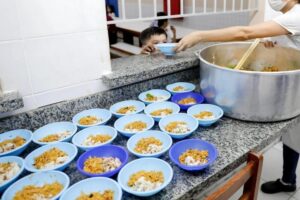 Ministério Público do Amazonas investiga merendeiros por acúmulo de cargos em Parintins