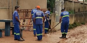 Deslizamento de terra mata criança de 5 anos em Barra Mansa, RJ
