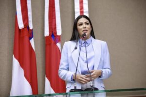 Deputada Mayra Dias cobra prioridade e denuncia atraso em políticas de proteção às mulheres no Amazonas