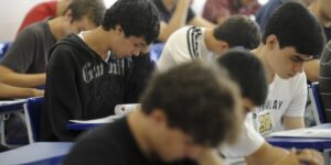 Sisu 2026: universidades convocam aprovados da lista de espera