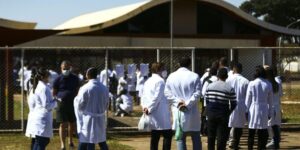 MEC revoga edital para criação de novos cursos de medicina