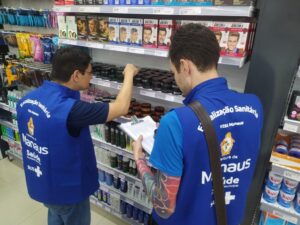 Visa Manaus apreende mais de 80 pomadas capilares irregulares em ação de segurança