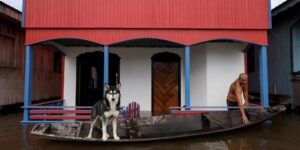 Cheia de rios amazônicos coloca 35 cidades em alerta e emergência