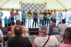 Manaus: Prefeito David Almeida amplia frota de ônibus e anuncia redução no vale-transporte