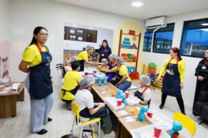Oficina no Centro de Inclusão Sensorial da Aleam foca em alimentação e saúde bucal para crianças neurodivergentes