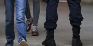 Justiça de SP suspende regras de escolas cívico-militares por violações