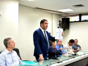 Deputado Cristiano D’Angelo articula revogação de lei que taxava trabalhadores rurais no AM