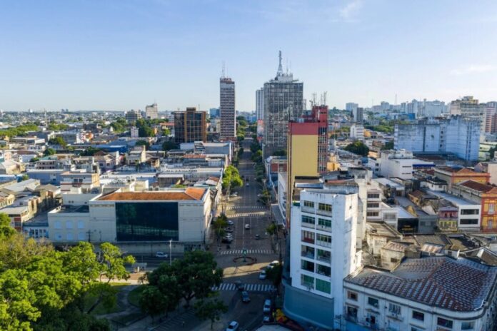 Construção civil em Manaus dispara 41% no início de 2026 com mais alvarás