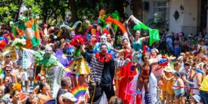 Carnaval 2026 no Rio: 56 blocos animam a cidade neste domingo