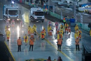 Carnaval de Manaus: mais de 35 toneladas de lixo são recolhidas no sambódromo