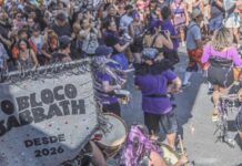 Bloco de carnaval em SP mistura rock do Black Sabbath com ritmos brasileiros