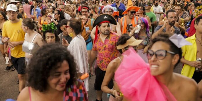 Carnaval 2026 no DF: confira a programação de blocos e festas nesta terça-feira