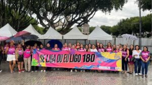 Carnaval 2026: Campanha “Se liga ou eu ligo 180” une 18 estados contra importunação sexual
