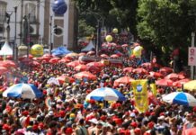 Carnaval do Rio: Polícia Militar prende mais de 200 pessoas e apreende armas brancas