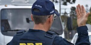 Colisão trágica em Planaltina: van bate em caminhão e deixa cinco mortos