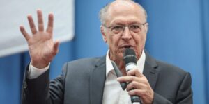 Geraldo Alckmin anuncia decreto para regulamentar salvaguardas em acordos comerciais brasileiros