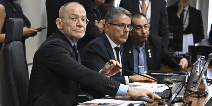 CPI do Crime Organizado convoca Daniel Vorcaro, Campos Neto e Paulo Guedes