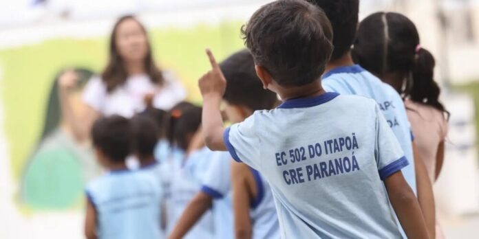 Ensino fundamental atinge 99,5% de frequência no Brasil, aponta Censo Escolar 2025