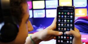 Governo recua e derruba alta de impostos para smartphones e eletrônicos