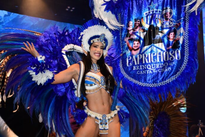 Caprichoso emociona público no Teatro Amazonas durante lançamento do 59º Festival de Parintins