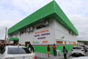 Manaus ganha duas novas escolas com estruturas modernas nas zonas Norte e Oeste