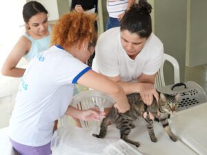 Ação no Jorge Teixeira reúne serviços de saúde e vacinação antirrábica neste sábado (28)