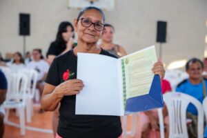 Mais de 1.100 títulos definitivos já foram entregues no Amazonas em 90 dias