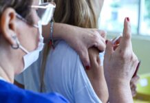 Vacina contra gripe passa a ser liberada para toda a população a partir de seis meses em Manaus