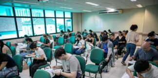 UEA abre 106 vagas remanescentes para o curso pré-vestibular AprovENS 2026