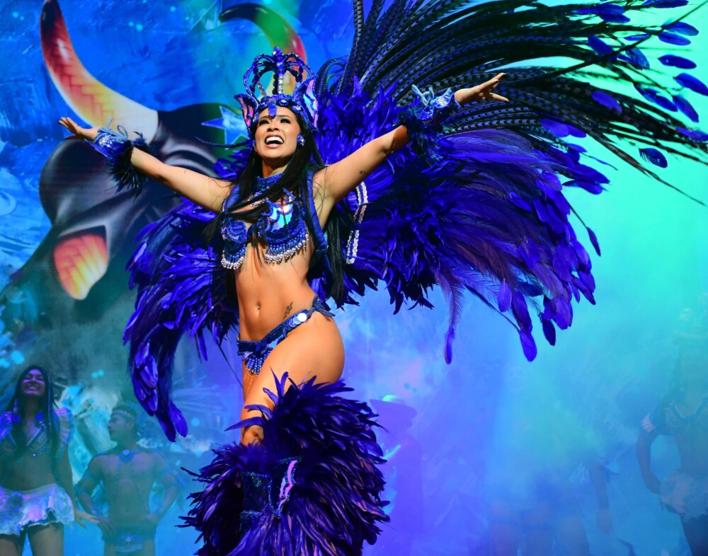 Caprichoso emociona público no Teatro Amazonas durante lançamento do 59º Festival de Parintins