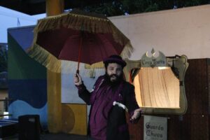 Circo Teatro Guarda-Chuva leva mensagem de preservação ambiental a comunidades de Manaus