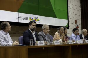 Secretário do Meio Ambiente do AM defende agenda ambiental brasileira integrada em evento em Brasília
