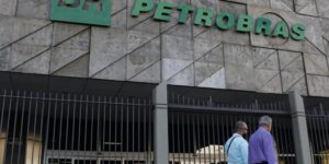 Petrobras adere a programa do governo para baratear o preço do diesel