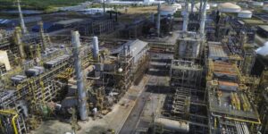 Petrobras anuncia reajuste de R$ 0,38 no preço do diesel para distribuidoras