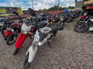 Leilão do Detran-AM terá 53 carros e 238 motocicletas disponíveis