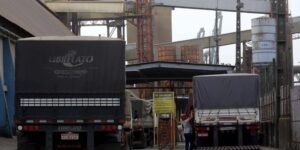 Governo propõe zerar ICMS do diesel importado para conter alta de preços