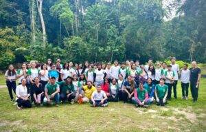 Academia Ambiental leva estudantes da rede municipal de Manaus a vivências práticas na natureza