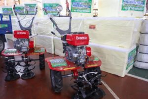 Governo do Amazonas impulsiona setor primário de Nhamundá com entrega de R$ 151 mil em equipamentos