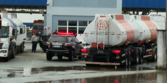 Governo fiscaliza 1,1 mil postos de combustíveis para coibir aumento abusivo de preços