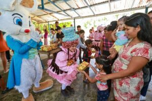 Prefeitura de Manaus leva Páscoa a comunidades ribeirinhas com a campanha ‘Páscoa na Floresta’