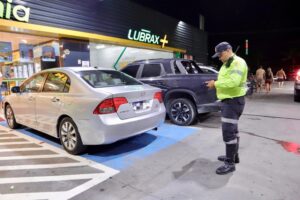 Operação ‘Sossego’ registra 23 autuações e sete remoções de veículos em Manaus