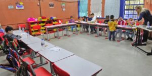 Alfabetização na idade correta: 66% das crianças brasileiras atingem marco, apontam especialistas