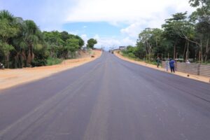 Nova via na zona Norte liga Timbiras à avenida das Torres com 480 toneladas de asfalto