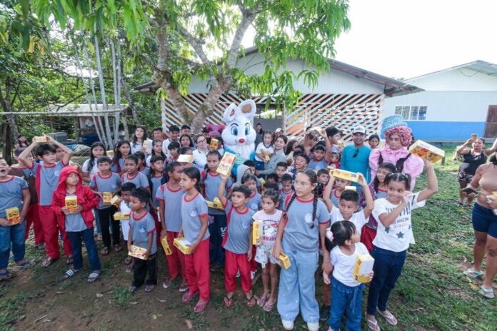 Prefeitura de Manaus leva Páscoa com alegria e inclusão a comunidades ribeirinhas