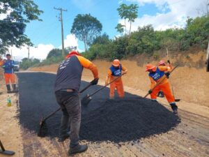 Prefeitura de Manaus pavimenta ramal da Vitória e melhora mobilidade na zona rural