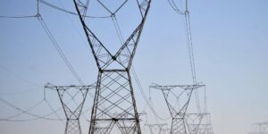 Aneel leiloa cinco lotes de linhas de transmissão de energia com R$ 3,3 bilhões em investimentos
